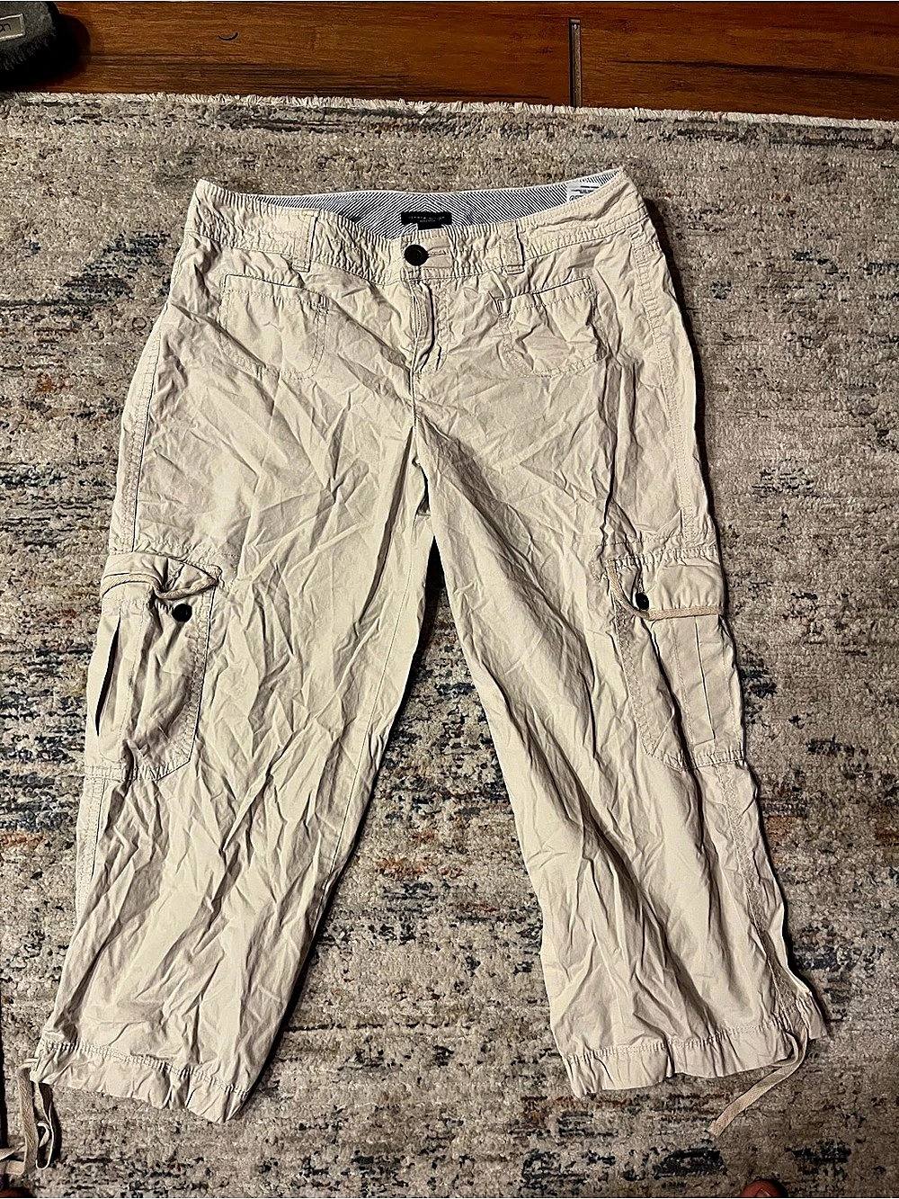 Tommy Hilfiger Cargo Pants in Beige Like New